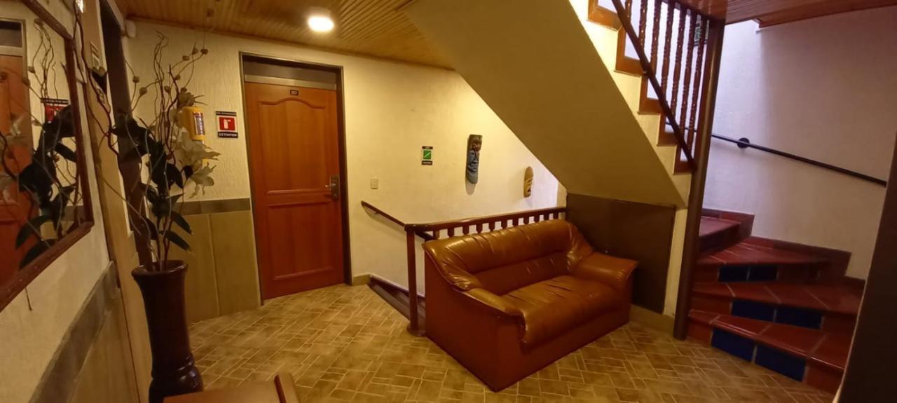 Hoteles Bogota Inn Colonial Extérieur photo